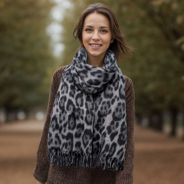 Kaja - Fluffly Animal Print Scarf (70x180cm) - Black