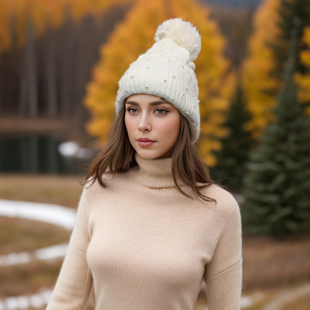 Pearl Faux fur PomPom Hat - Cotton White