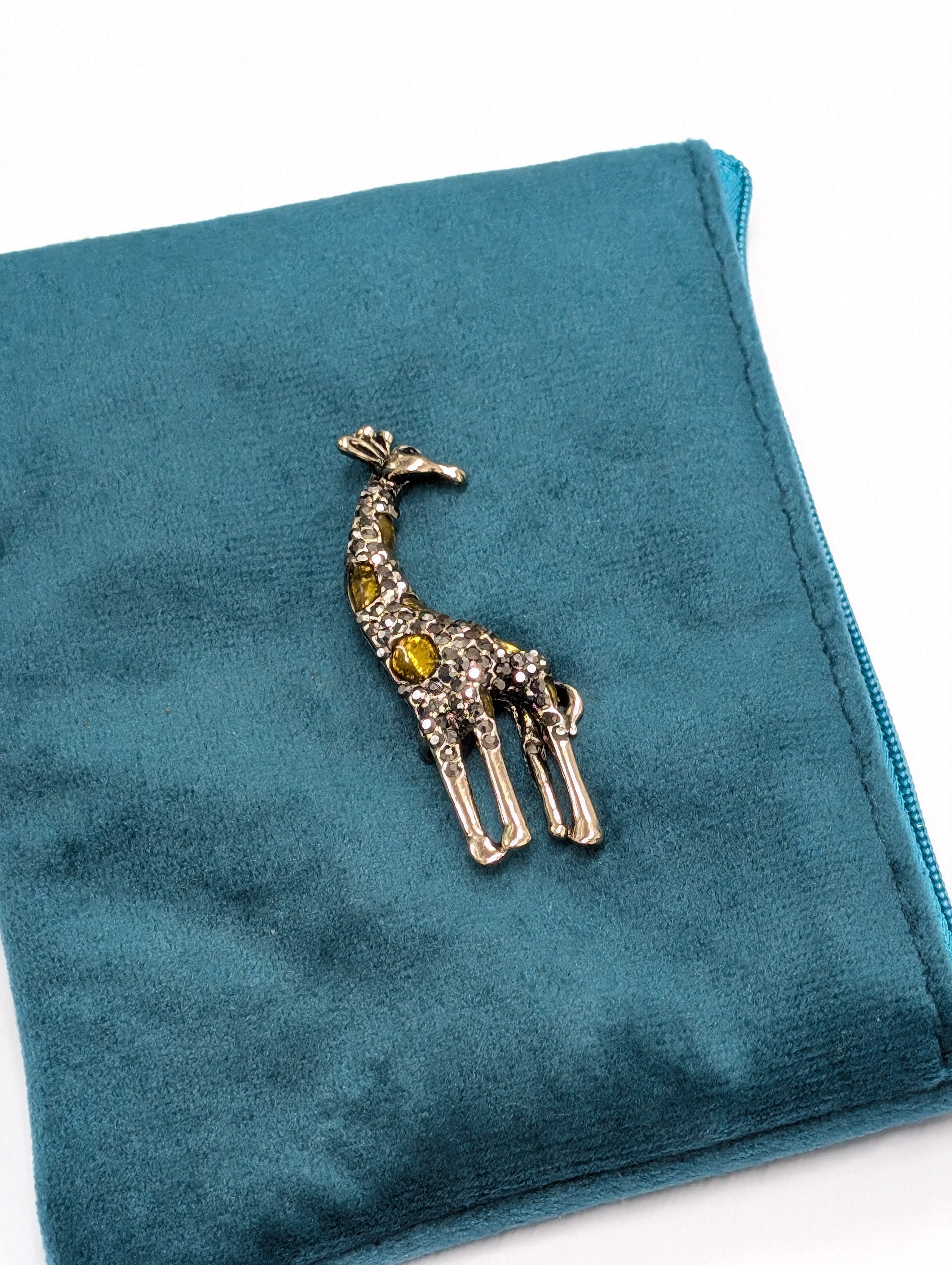 Gerald the Giraffe Brooch